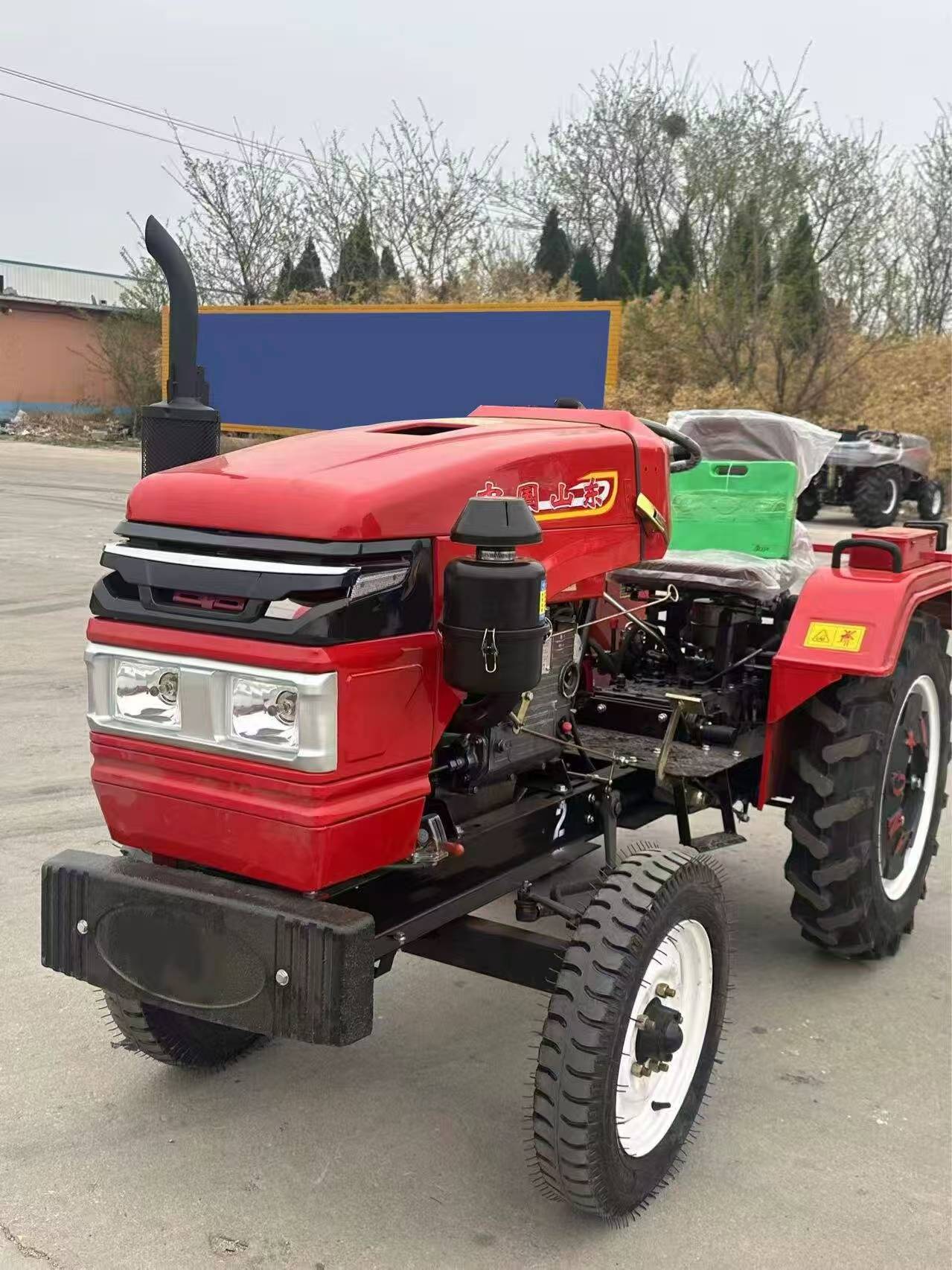 جرار بقوة 25 حصان