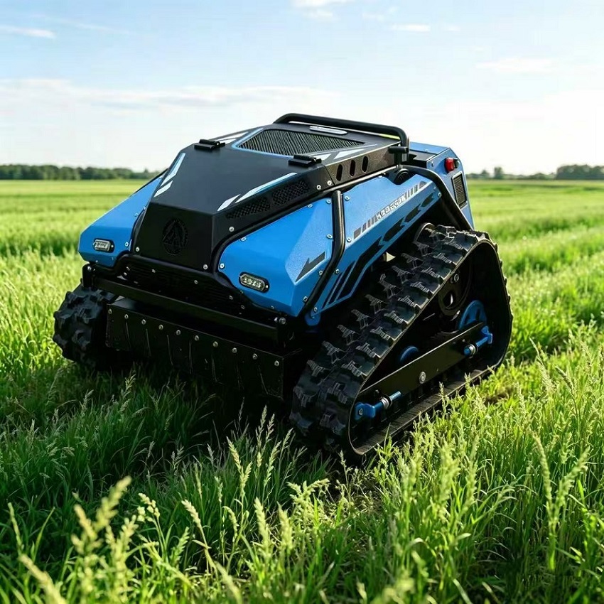 جزازة عشب تعمل بجهاز تحكم عن بعد