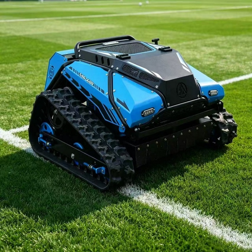 جزازة عشب تعمل بجهاز تحكم عن بعد